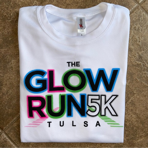 Other - NWOT - UNISEX Tulsa Glow Run 5K T-Shirt